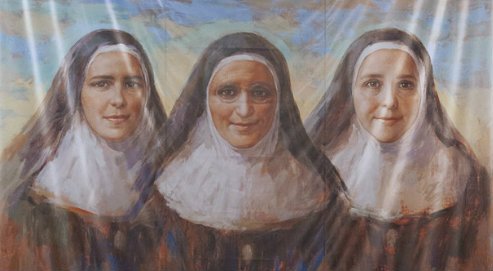 Lona que presidía la ceremonia de beatificación de las Hermanas Mártires de las Religiosas de San José de Gerona.