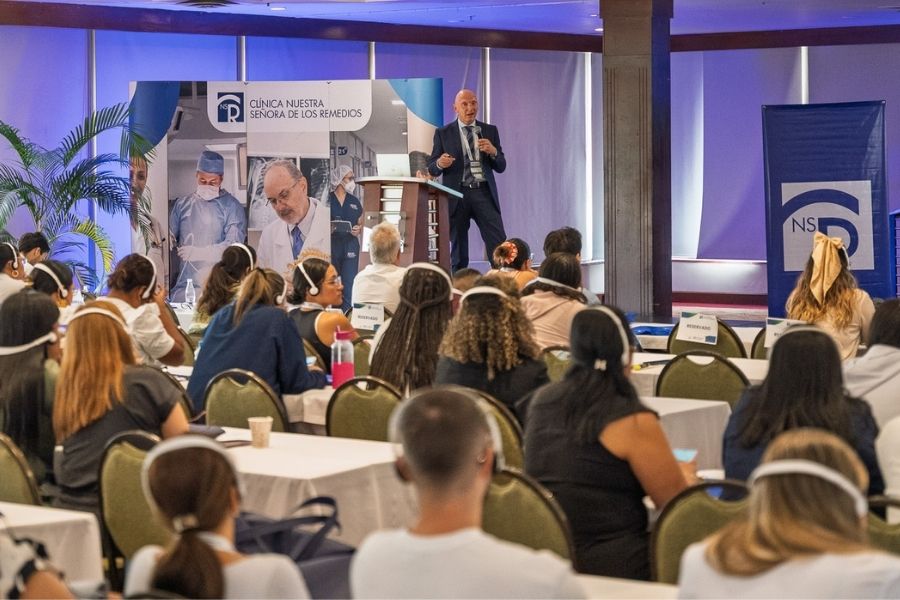 El programa pluridisciplinar contó con la aportación de 10 ponentes internacionales.