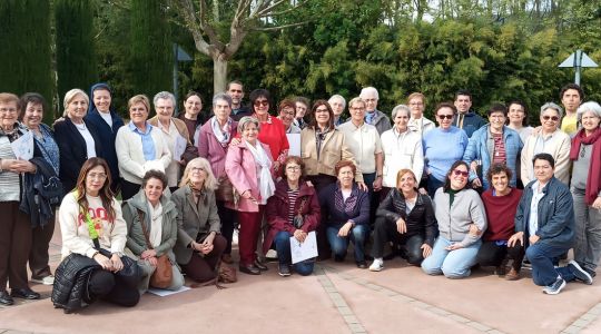 Reunió a personas voluntarias, responsables de voluntariado, direcciones y Hermanas de los centros del Instituto de Cataluña y Valencia en Casa Santa Elena.