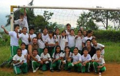 Niños de la Granja Escuela Miravalle de Perú