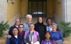 Hermanas durante el Itinerario histórico-carismático de María Gay 