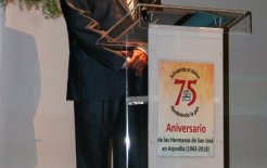 Aurelio Ortega Barrera realizó la reseña espiritual de los 75 años de las Religiosas de San José en Arjonilla