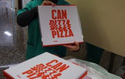 Can Pizza hace donación de 100 pizzas en la Clínica del Remei