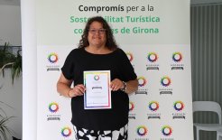 La Directora de Casa Santa Elena, Raquel Gonzaga, recogió la certificación en un acto celebrado el martes día 3 de junio en Platja d'Aro.