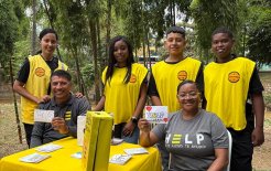 Jornada de promoción de la salud y el bienestar. Proyecto "Semillas que dignifican" en Cali, Colombia.