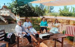 Encuentro del grupo de Laicos y Religiosas del Instituto de Jaén en Porcuna. Encuentro del grupo de Laicos y Religiosas del Instituto de Jaén en Porcuna.