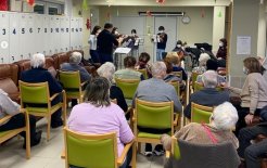 La música con su papel terapéutico ha contribuido en la Clínica Salus Infirmorum al bienestar.