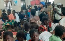 El Centro de Salud de Rubare atiende también a las personas desplazadas a causa del conflicto bélico.