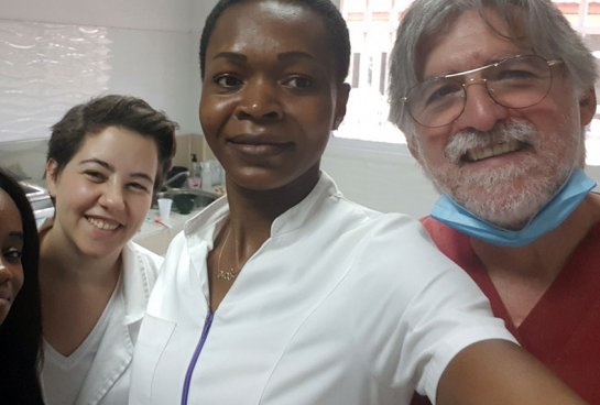 Equipo del proyecto solidario "Sonrisa Solidaria en Bata" 2019.