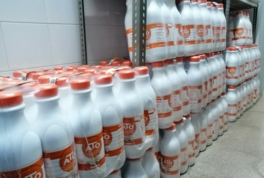 Donación de 840 litros de leche ATO