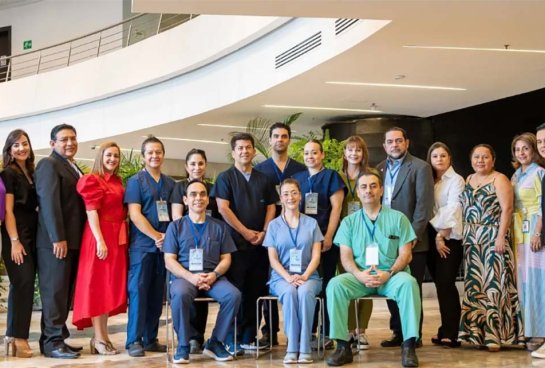 Participantes en el Tercer Curso de Endoscopia Terapéutica Avanzada, en la Clínica Nuestra Señora de los Remdios (Cali, Colombia)