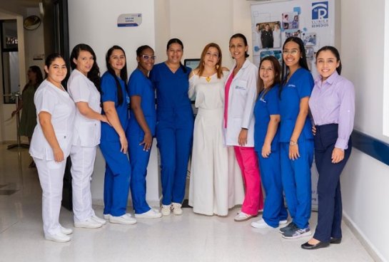 Los servicios de atención primaria y especializada del Centro Médico María Gay, inaugurado recientemente, se amplían con los hospitalarios de la Clínica Nuestra Señora de los Remedios.