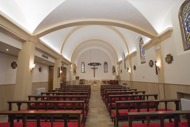 Iglesia de la masía de Casa Santa Elena, Solius.