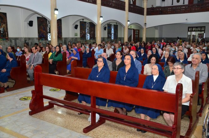 Celebración de la Eucaristía en Cali