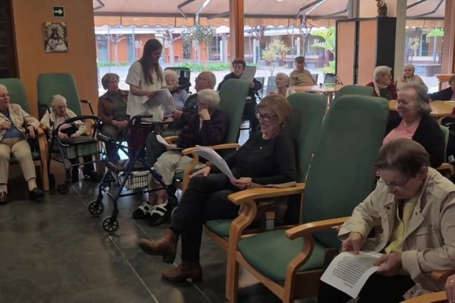 La Tasoc del Centro, Lorena García, es quien dinamiza estas sesiones. 